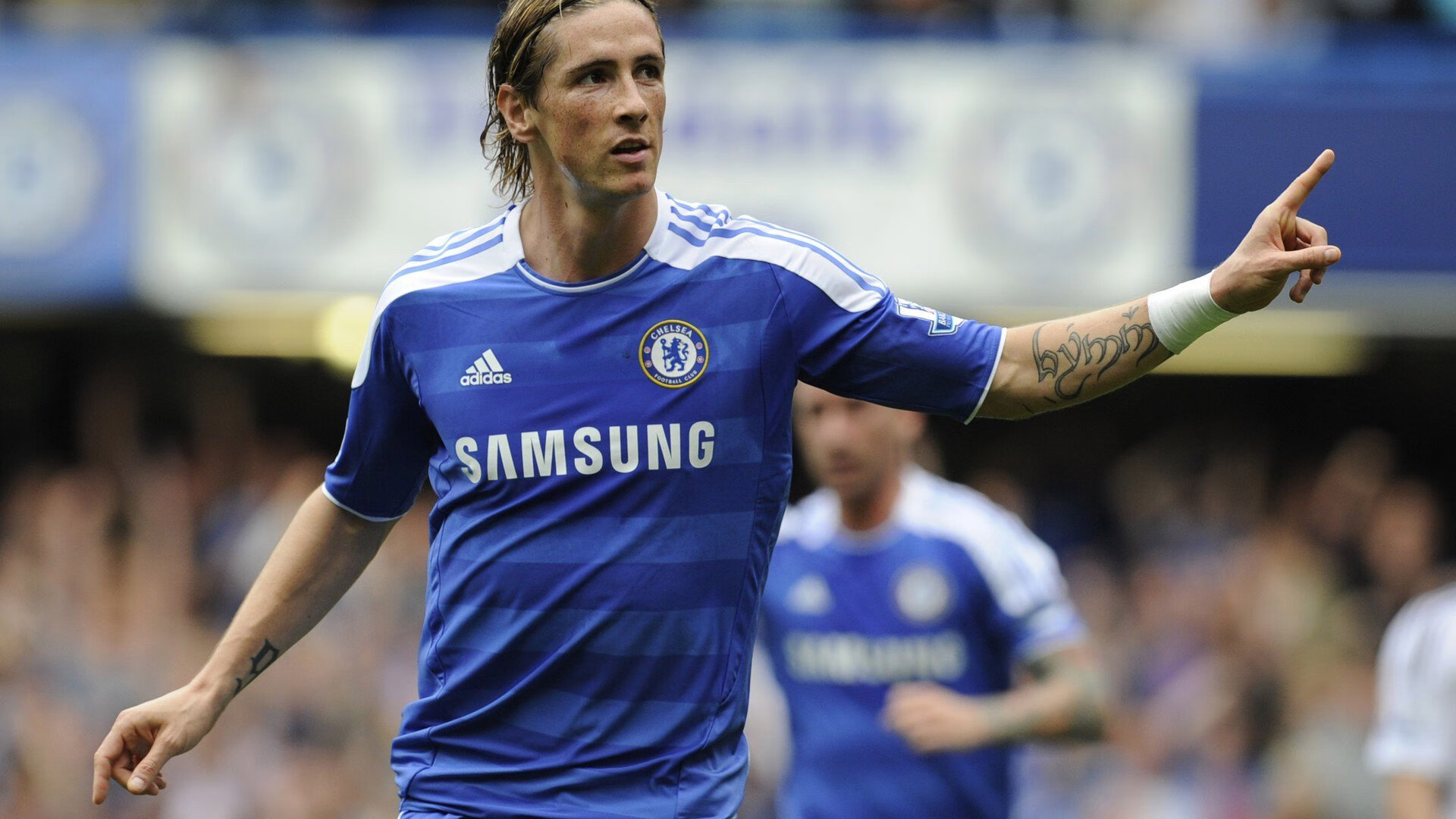 战术革新：巨星新加盟助推球队战斗力飞跃，《战术》